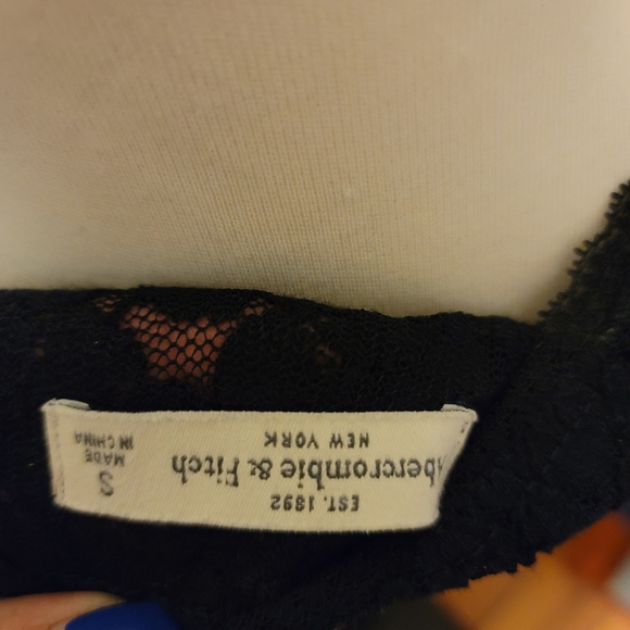 Abercrombie & Fitch Complete Lace Long Sleeve Top - Picture 3 of 8